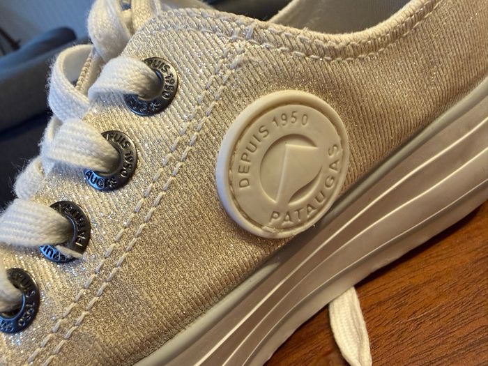 Baskets Pataugas pointure 36 blanc pailletée