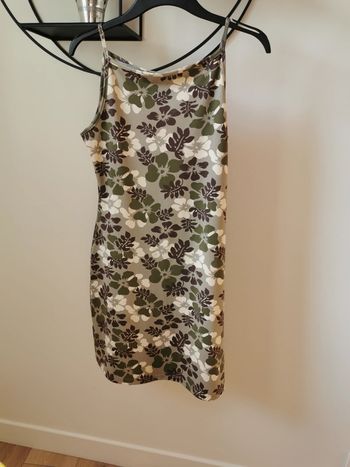 Robe d ete kaki a fleurs