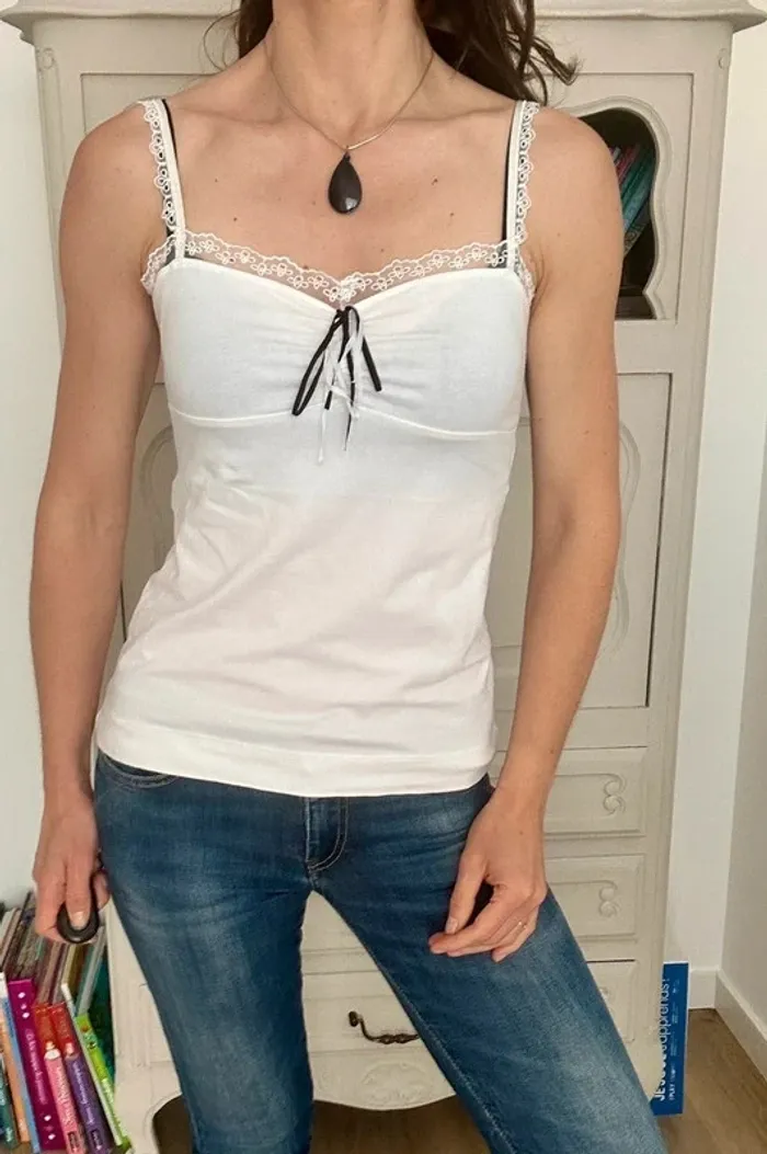 Magnifique top , débardeur blanc mango taille 38 , M , 2