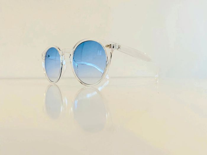 Lunette de soleil mixte transparente verres bleus dégradés UV protection taille moyenne - photo numéro 8