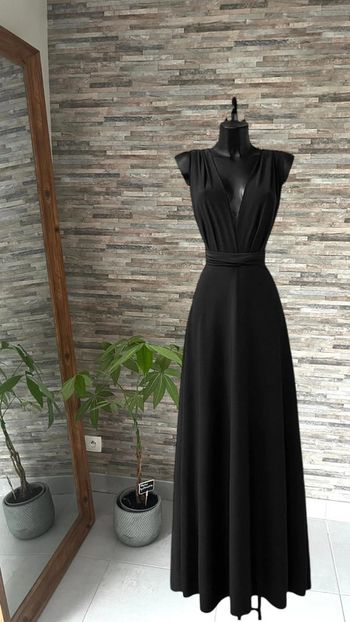 Robe noire dos nu fabriquée en France
