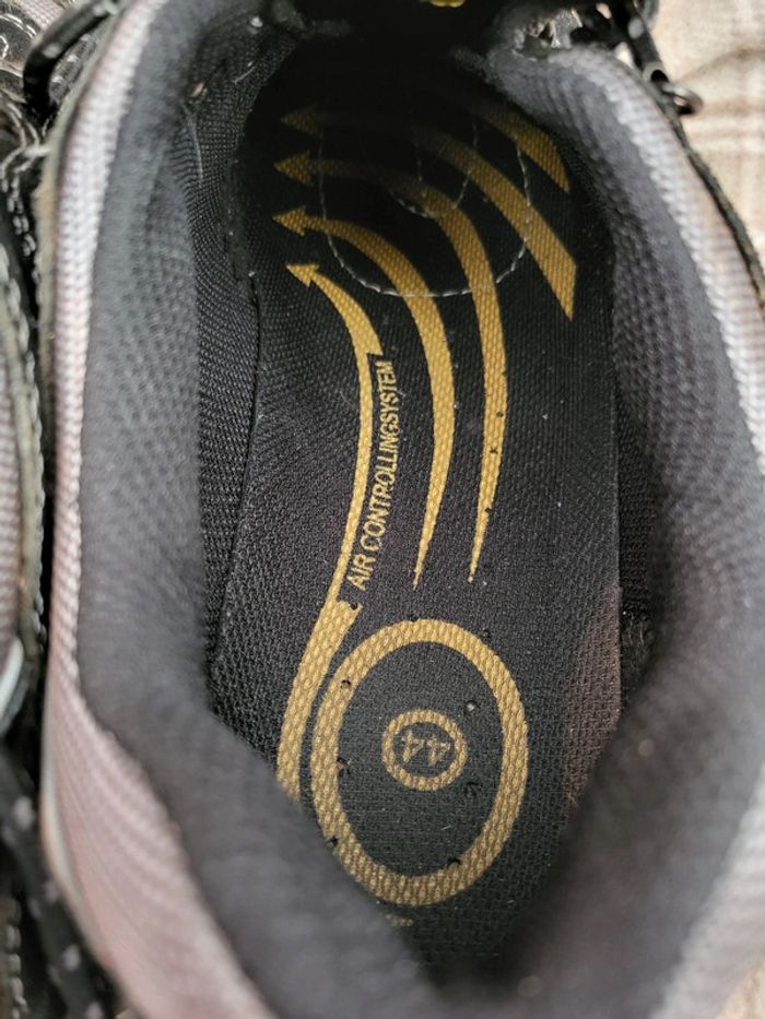 Chaussure de sécurité 44 - photo numéro 6