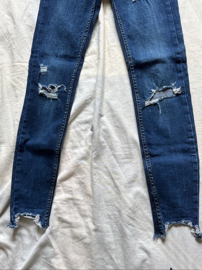 Jeans à trou Skinny Bershka - photo numéro 4