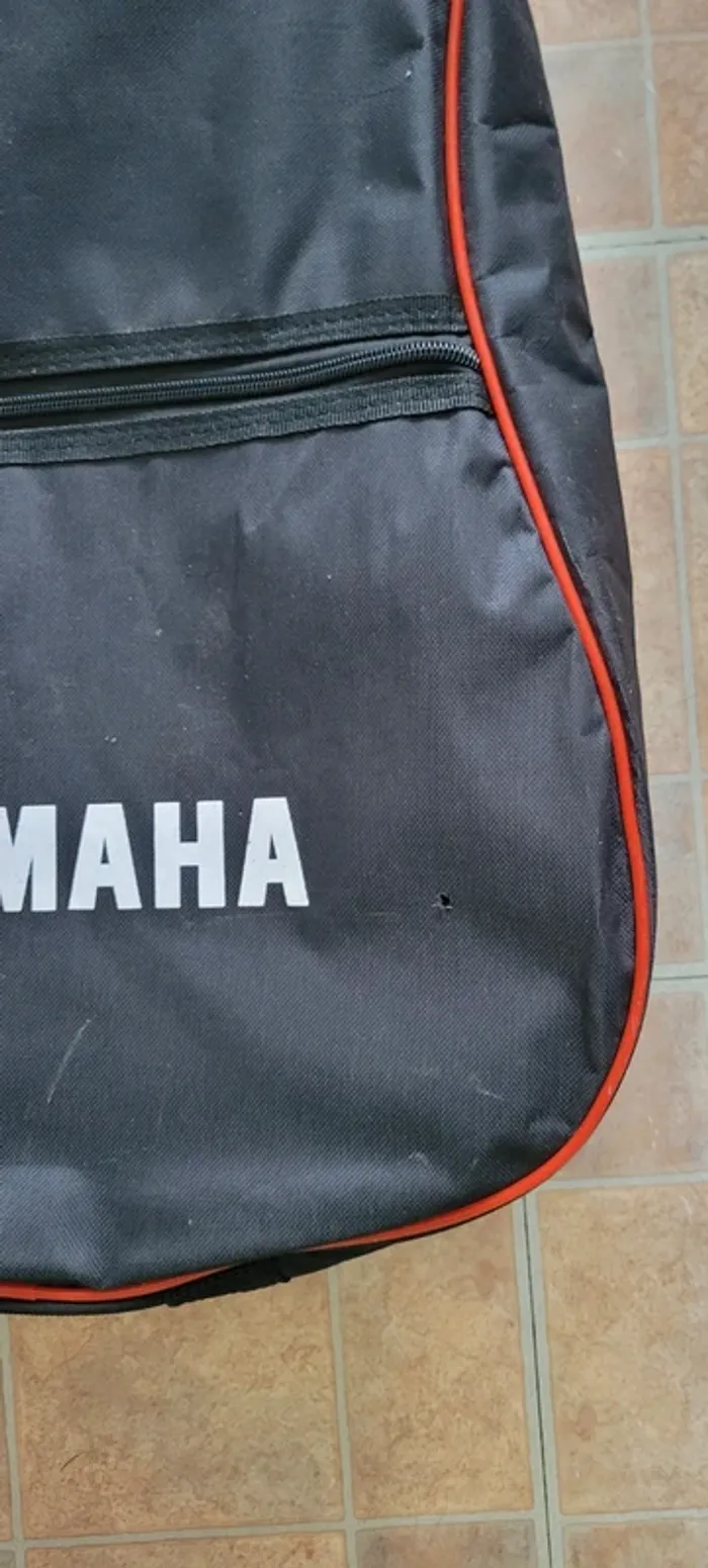 Etuie guitare Yamaha - photo numéro 2