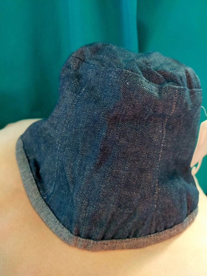 Bob bébé en jean motifs fleurs – Taille 52cm – Neuf - photo numéro 4