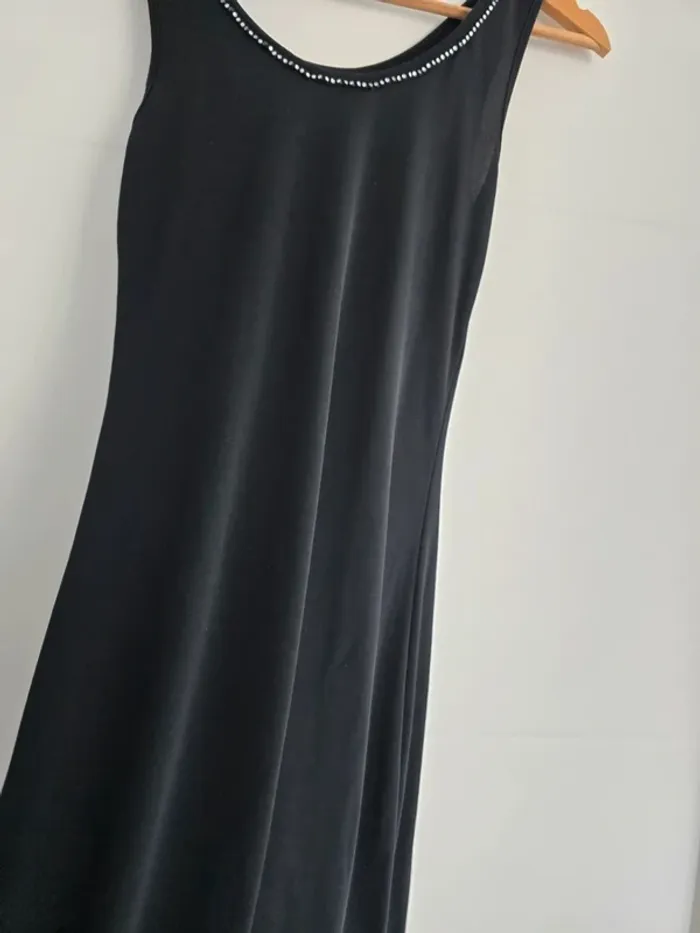 Robe noir - photo numéro 3