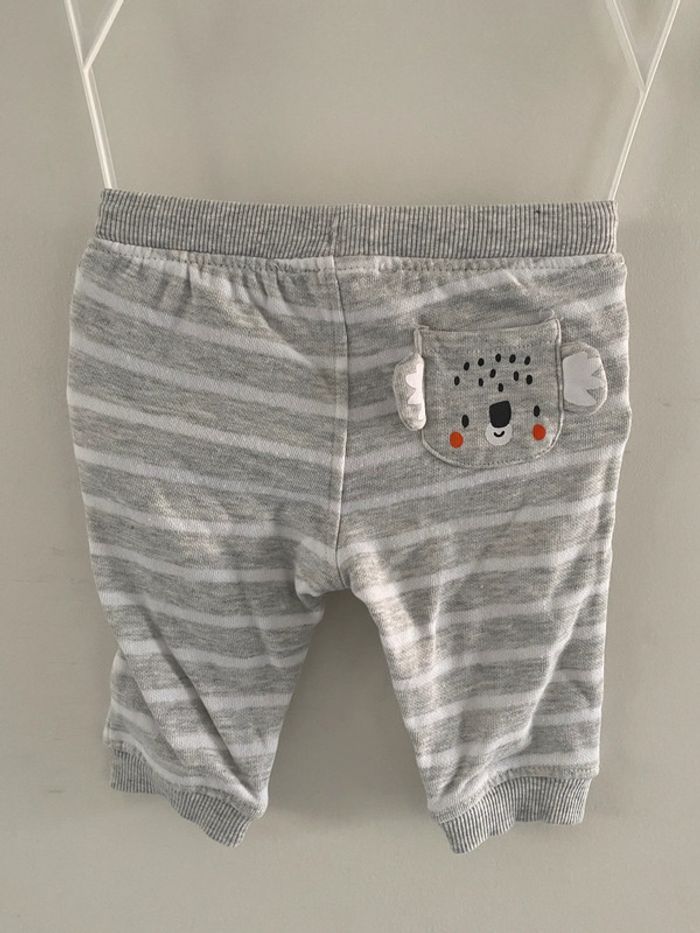 Lot de 2 pantalons bébé 3 mois - photo numéro 8