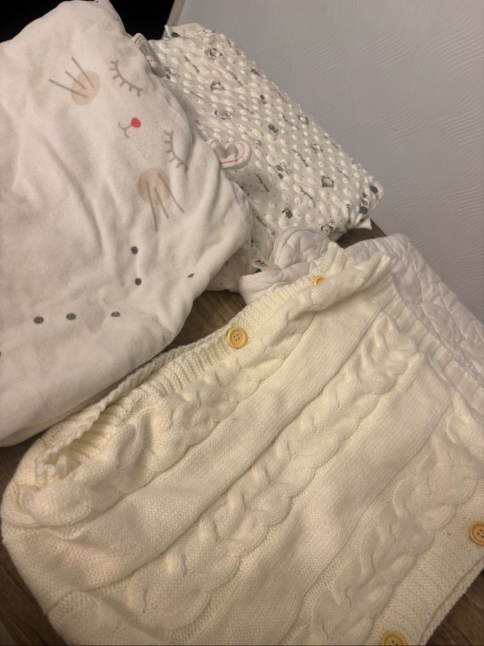 Vend vêtement bébé - photo numéro 2