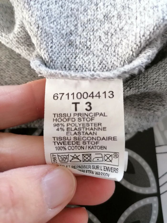 Pull manches longues Armand Thiery taille 3 - photo numéro 3