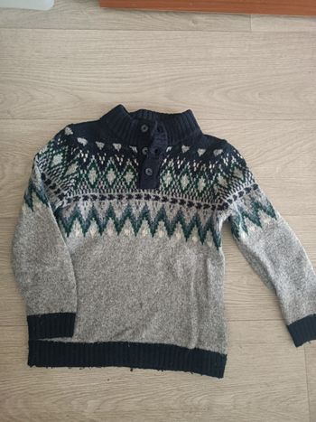 Pull col montant