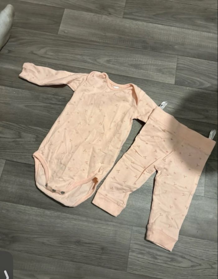 Ensemble body + pantalon bébé fille