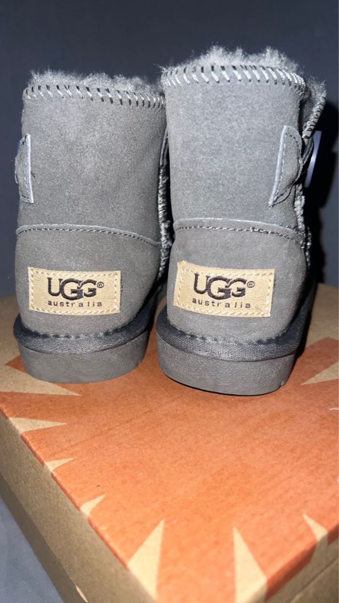 Ugg enfant - photo numéro 5