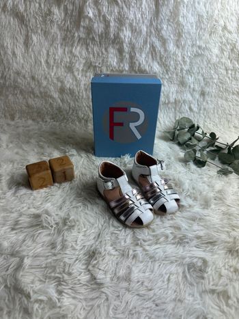 Paire de sandales Franco Romagnoli argenté taille 21