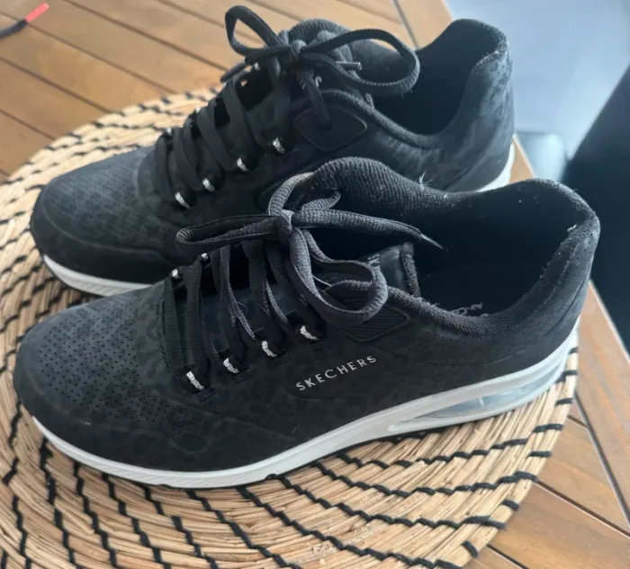Superbes baskets skechers - photo numéro 4