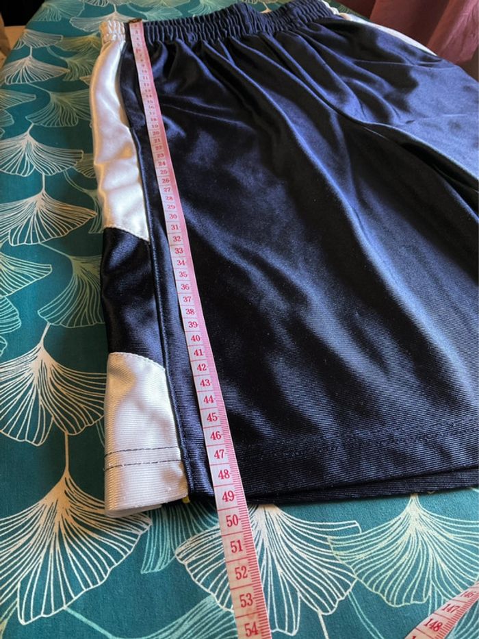 Short léger de sport bleu marine pour enfant Puma taille M 14 ans 386 - photo numéro 8