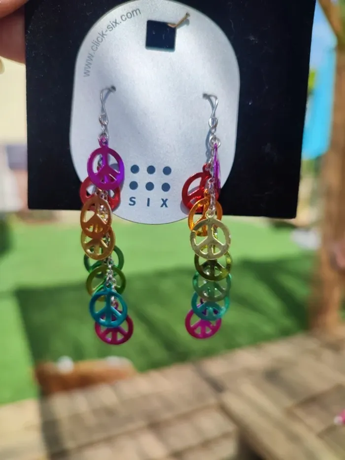 Boucles d'oreilles neuves - photo numéro 2