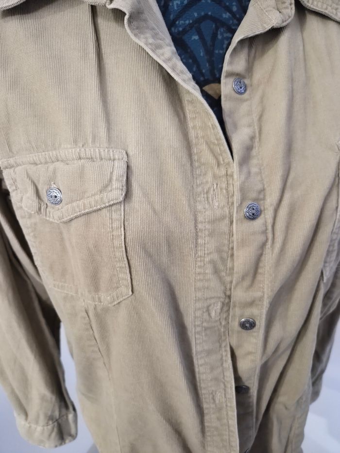 Veste chemise beige en velours côtelé, 100% coton, taille 44. - photo numéro 2