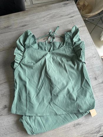 Ensemble vert sauge M neuf