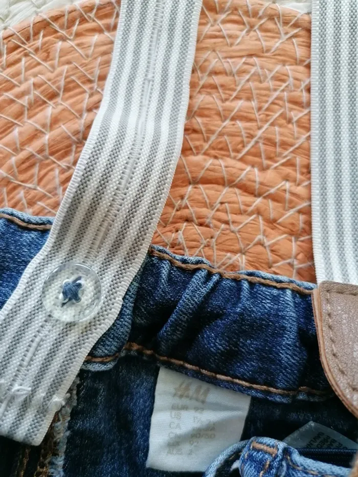 Short en jean + Bretelles - H&M - Taille 92 - photo numéro 3