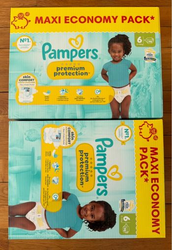 2 cartons de couches Pampers taille 6 