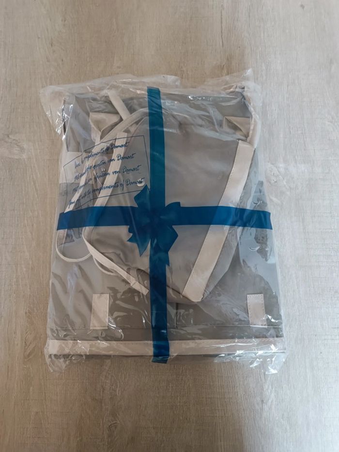 Sac de voyage et pochette Damart