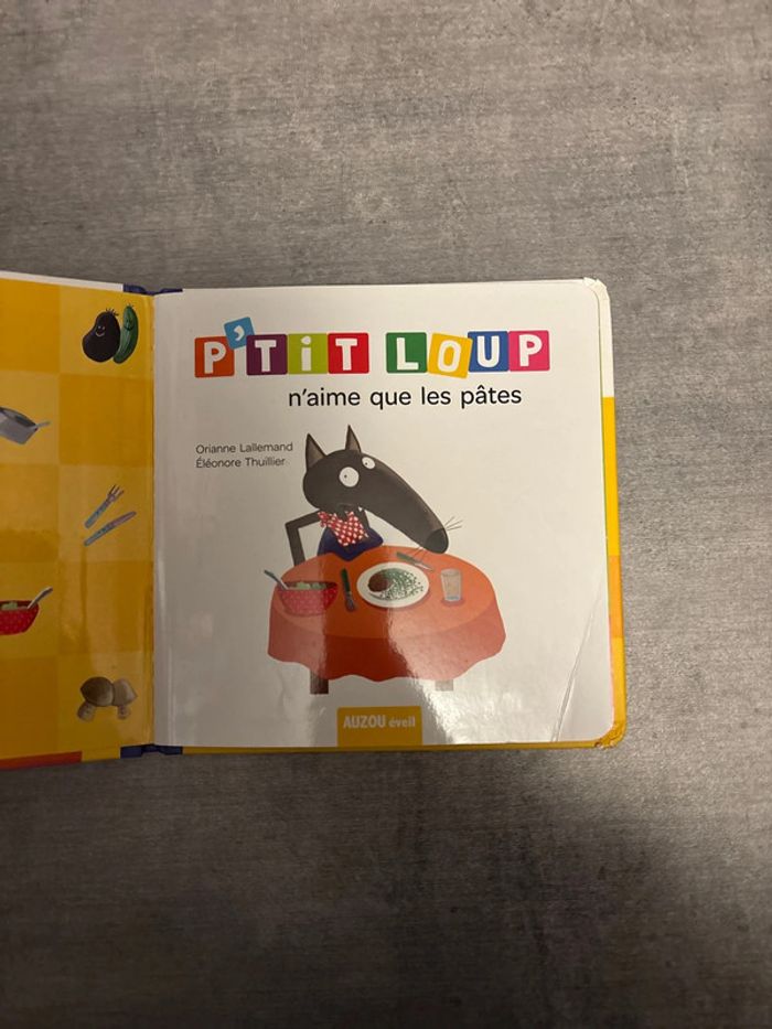 Livre Petit, Loup n’aime que les pâtes - photo numéro 2