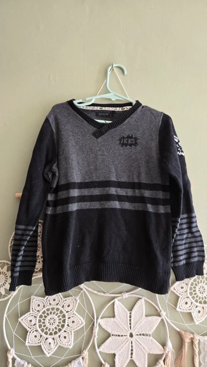 Lot de 8 vêtements taille 6 ans - photo numéro 2