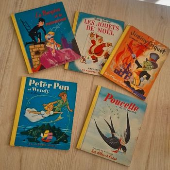 5 livres les albums roses disney 1953