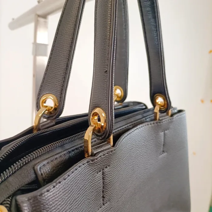 Sac noir Gallantry Paris porté main/fépaule zippé à anses rigides S039 - photo numéro 10