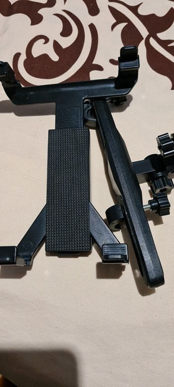 Support tablette pour appuie tete