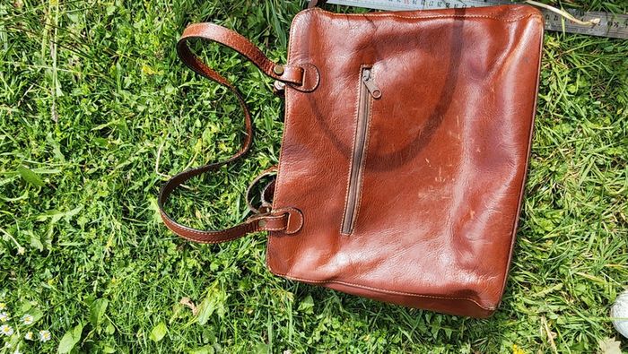 Adorable sac à main porté epaules en cuir vintage - photo numéro 5