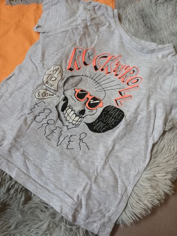 Lot tee-shirts kiabi taille 6 ans - photo numéro 3