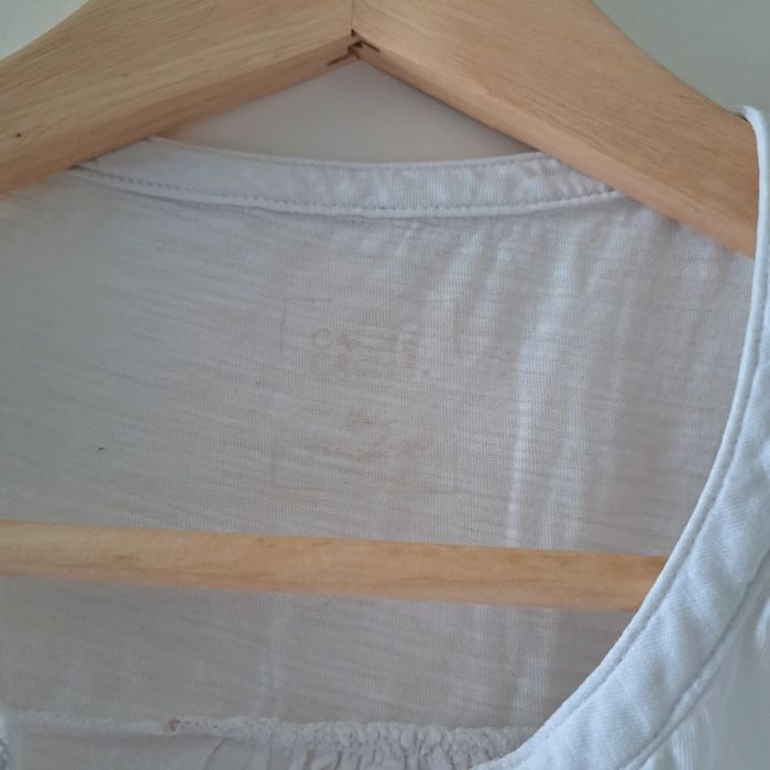 Lot de 4 tee shirts manches courtes Taille S M - photo numéro 4