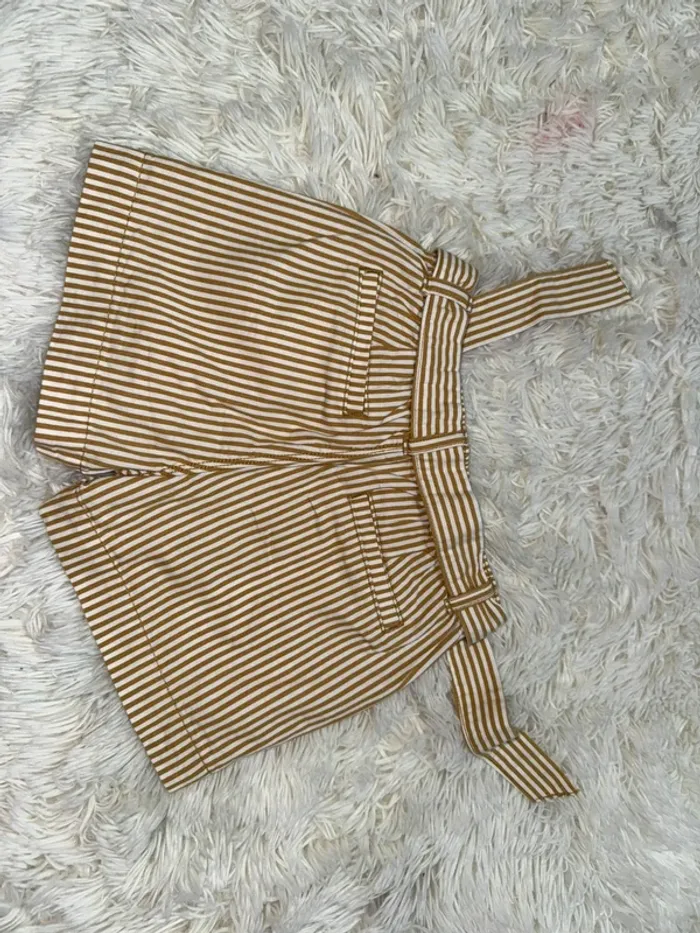 Short rayé - photo numéro 2