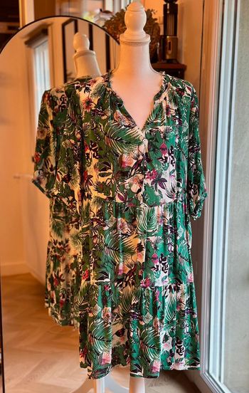 Robe imprimé fleuri végétal vert – T.42 IKKS