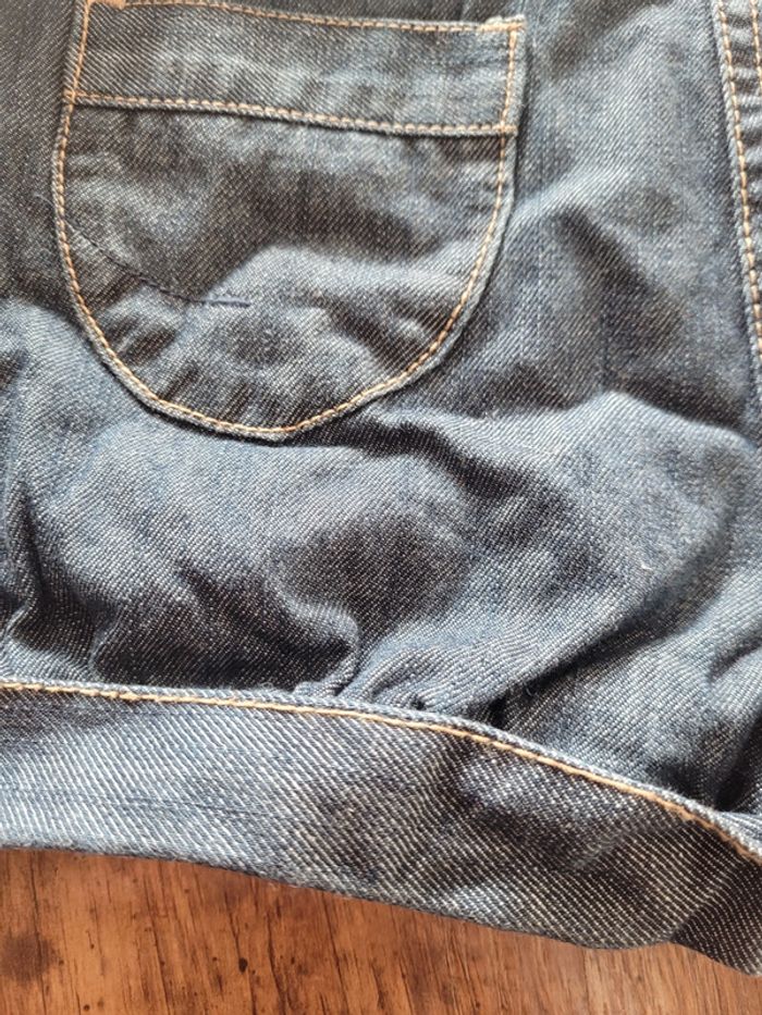 Salopette short en jeans - photo numéro 4