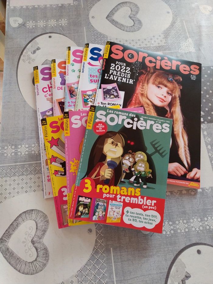 Lot de magazines sorcières