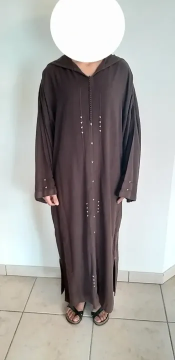 Djellaba neuve faite par artisan