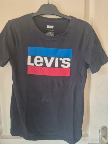 Tee shirt