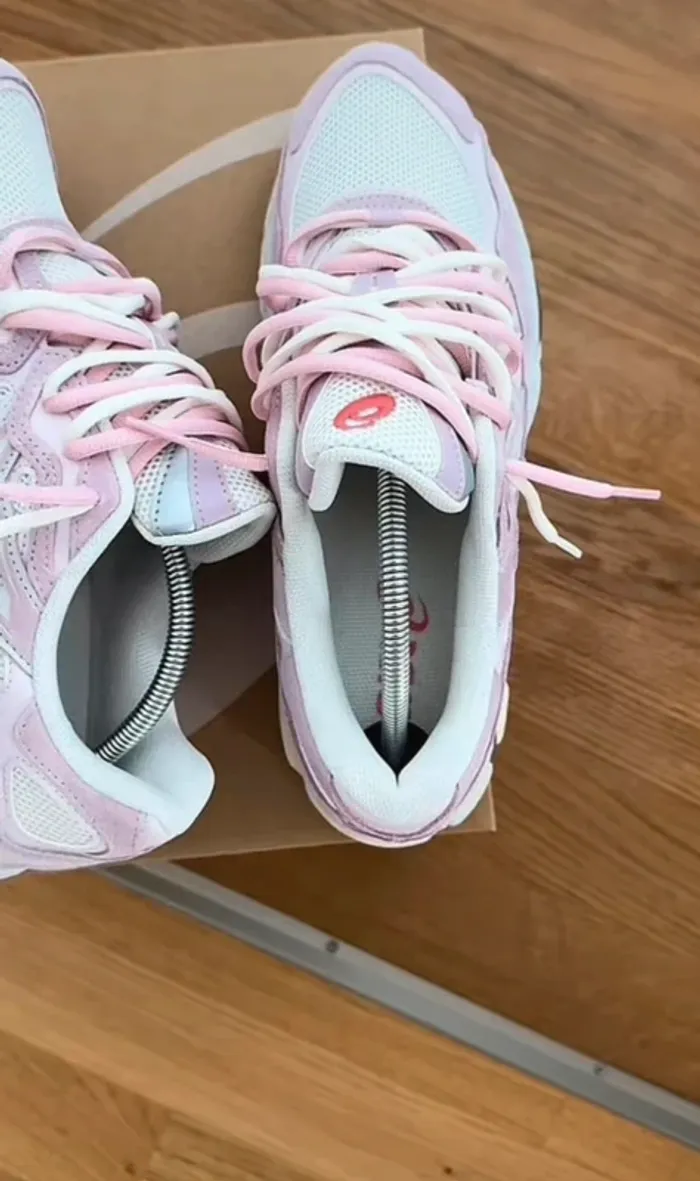 Asics nyc gel rose taille 38 - photo numéro 3