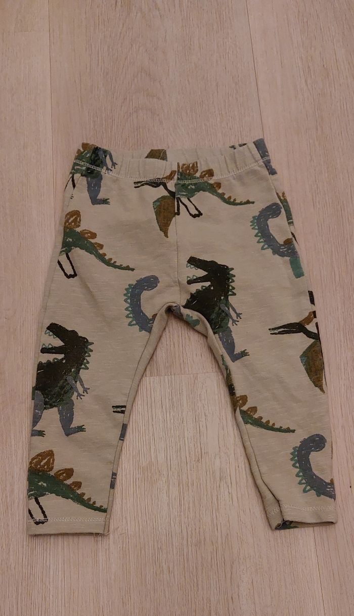 Lot de pantalons 12 mois - photo numéro 4