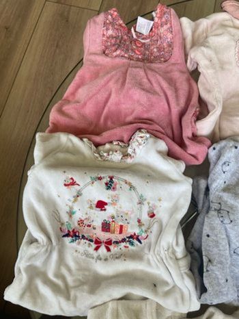 Lot 8 pyjamas