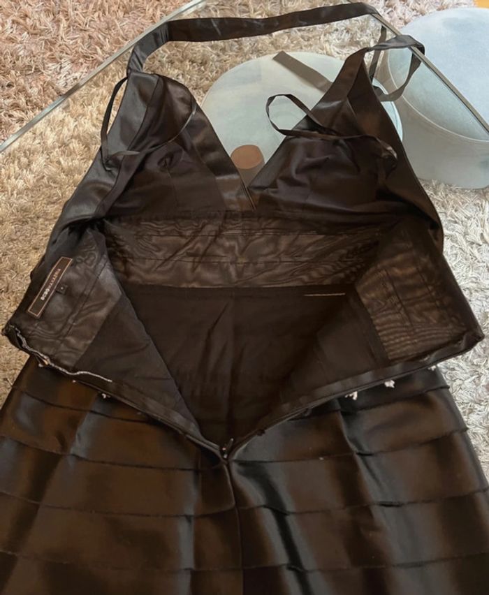 Robe cocktail satin noire & blanche effet bandage taille 34/0/XS - BCBGmaxazria - photo numéro 4