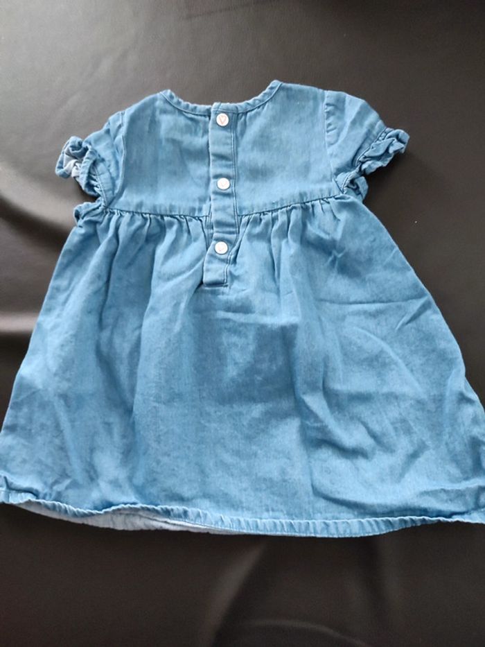 Lot 3 robes été 6 mois - photo numéro 4