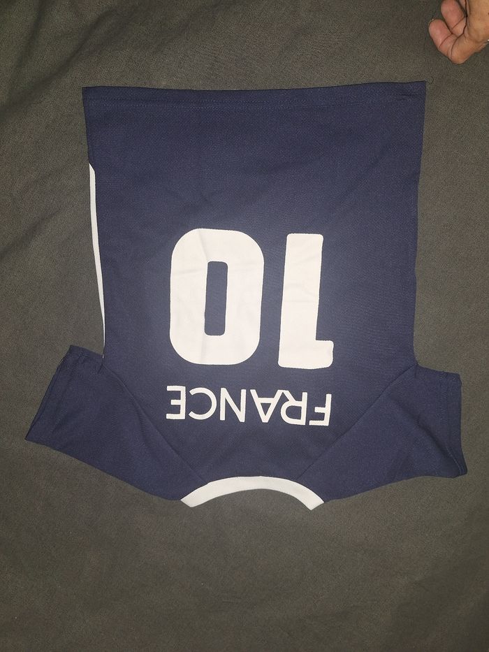 Polos - photo numéro 2