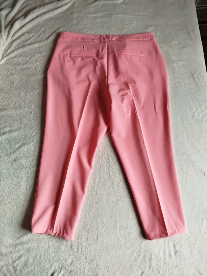 Pantacourt femme C&A rose taille FR 48 - photo numéro 8