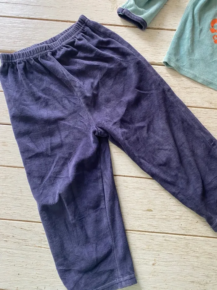 Lot pyjamas deux pièces velours 3 ans - photo numéro 11