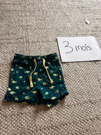Short 3 mois