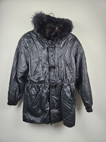 Manteau vintage à capuche fourrure taille L année 80/90 en parfait état