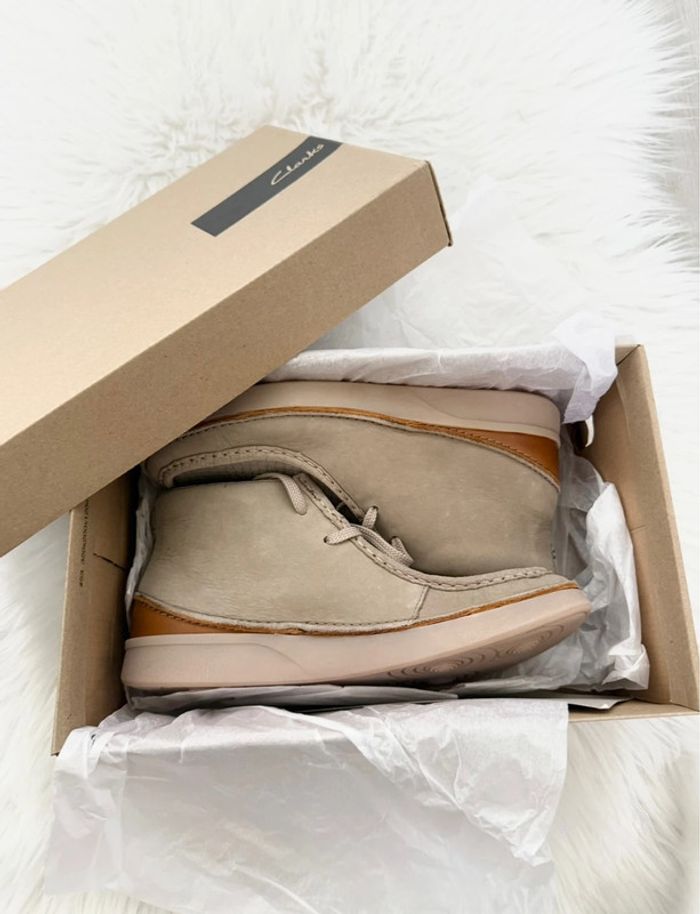 Boots Clarks Oakland Mid – Beige - mixte H/F– Taille 39,5 – Neuf avec étiquette - photo numéro 6
